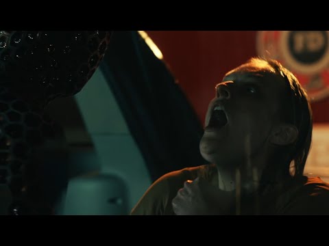 【谷阿莫】他穿隱身衣偷偷潛入她住處，偷偷住在這，偷窺著她的一切2020《隱形人》