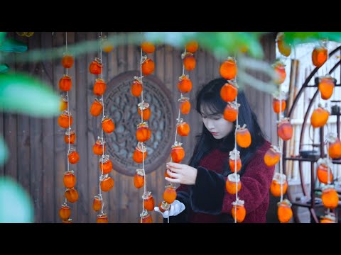 願一串串的紅柿子給大家帶來新一年的柿柿順心❤️May the red, red
  persimmons bring you a happy, prosperous new year!