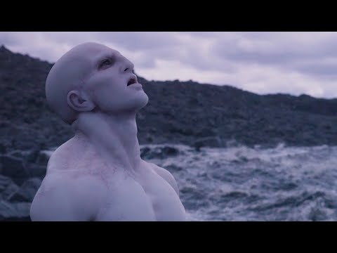 神奇造物主，用基因工程創造了人類，卻又要毀滅我們，結果反被毀滅，還造就了新物種！