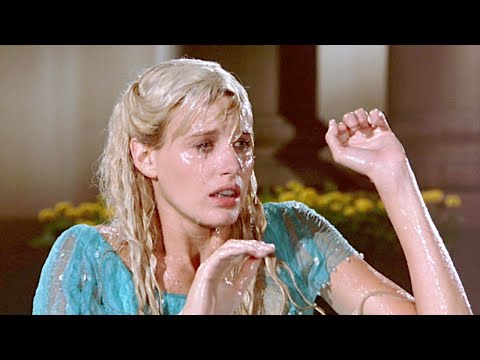 小夥當眾用水槍噴新娘，大家以為他瘋了，沒想到新娘現出原形！