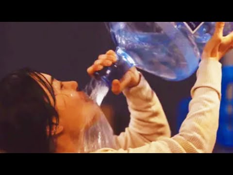 人類患上怪病，只想瘋狂喝水，不知體內有變異蟲子！