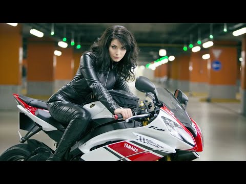 美艷辣妹，為搶武器，不惜劫持親爹，耍的約翰父子團團轉！