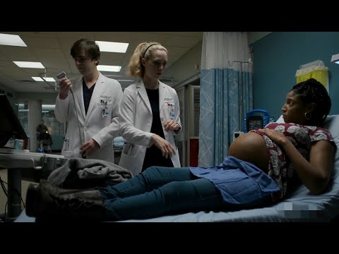 孕妇15岁时堕过胎，现在怀了双胞胎，身体竟开始攻击胎儿！《良医第4季：04》【宇哥讲电影】