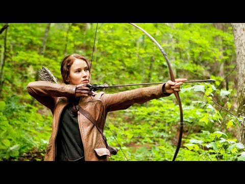 饥饿游戏1：妹妹被逼參加饥饿游戏，姐姐挺身而出，结果不但战力彪悍，还迫使主办方修改规则！