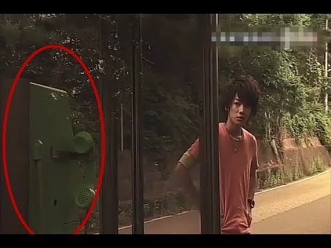 【宇哥】千万别随便碰路边的电话亭，太可怕了！（真人亲身灵异经历）【宇哥讲电影】