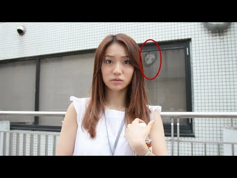 【宇哥】妹子无意间翻看自拍照片，却从中发现了可怕的东西…《灵异APP》【宇哥讲电影】