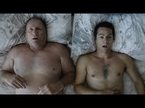 小伙通过智能APP找妹子，竟分到了一个怪大叔，被直接掰弯……《怪异都市：真命爱侣》【宇哥讲电影】