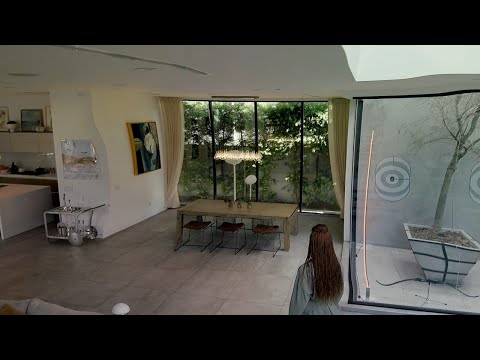 小情侣搬进拟人房屋，却发现这里太扭曲了，根本不适合人类居住……《怪异都市：智能房屋》【宇哥讲电影】