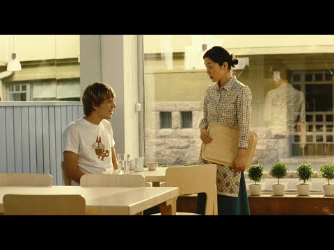 芬兰小伙每天都去日本餐馆喝免费咖啡，30天后，女老板终于……《海鸥食堂》【宇哥讲电影】