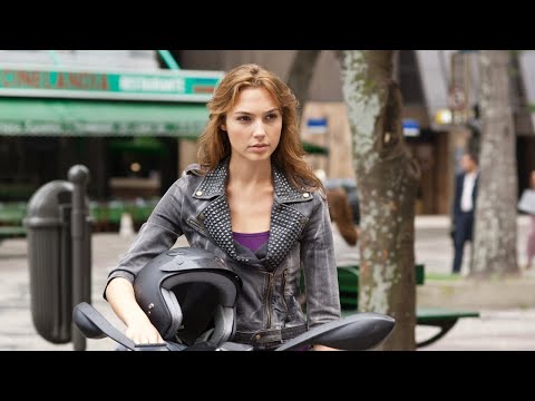 速度与激情5：这次竟然使出美人计，直接从警局拖出一个保险柜，抢得近亿美金！