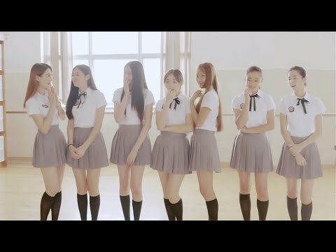 全校就一个男人，妹子们都如狼似虎，几天就坚持不住了！大尺度电影《我的吸血鬼学姐》