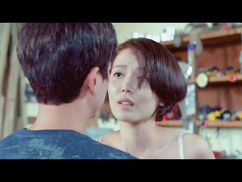 目睹老公跟漂亮妹子在草丛打&野，妻子直接找到隔壁老王，来呀，上&我！韩国色情片《善良的妻子》